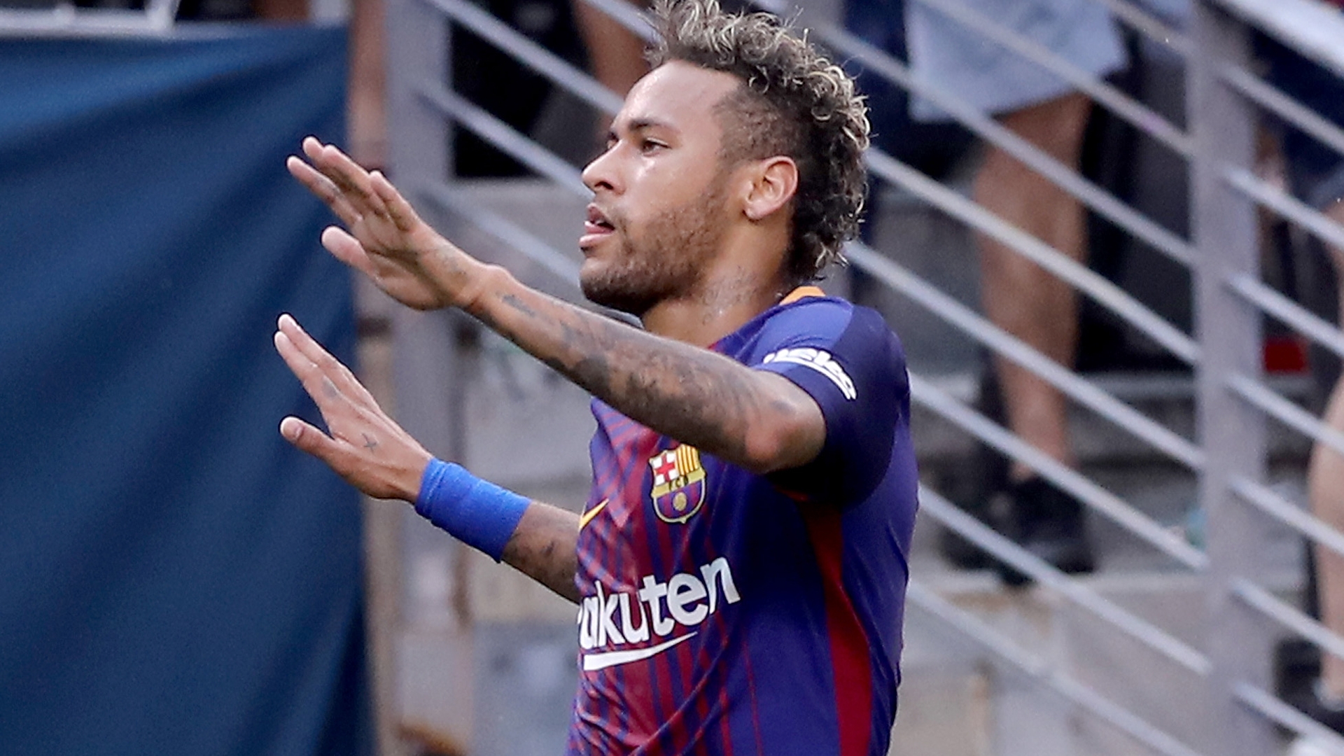 Barcelona's president Josep Maria Bartomeu says that there is no way Neymar is leaving the club unless PSG will decide to pay the €222million release clause